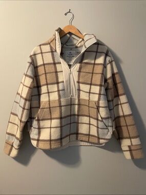 Alpine Design Plaid Half-Zip Fleece Pullover in Beige and Cream